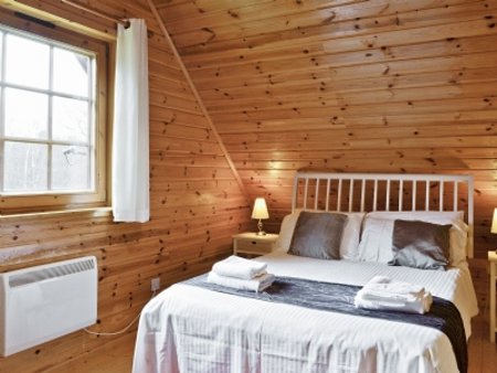 One of the bedrooms at Benview Holiday Lodges