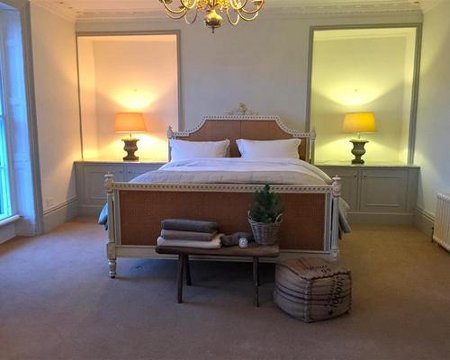 One of the bedrooms at Cotswold House in Moreton In Marsh