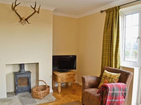 The interior at Earls Cottage, at Leeds Castle Holiday Cottages