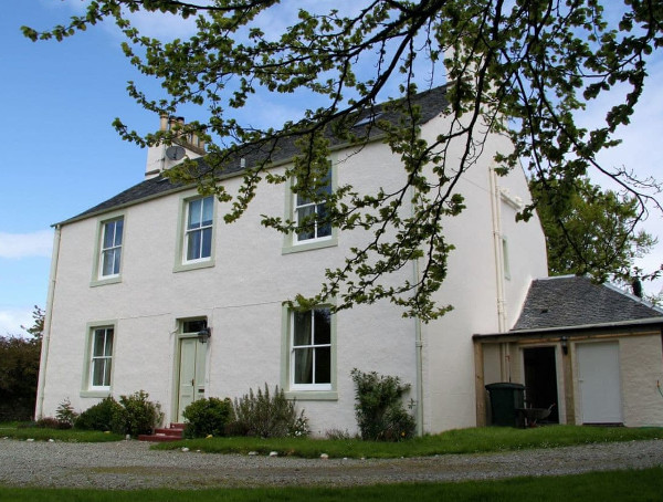 Kirkland House in Clachan is a large holiday cottage