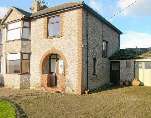 The Garth in Stainton, near Penrith, sleeps 7 people - near the Lake District National Park